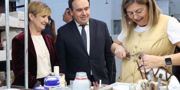 La Comunitat Valenciana registra su cifra de paro más baja desde 2008 con 288.162 desempleados