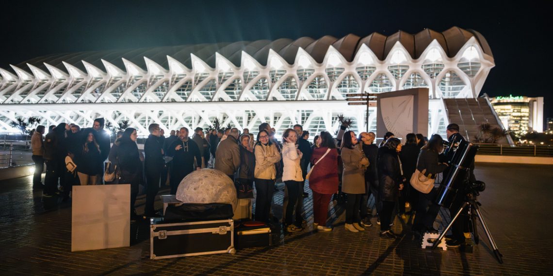El Museu de les Ciències ofrece astronomía e inteligencia artificial gratis en abril