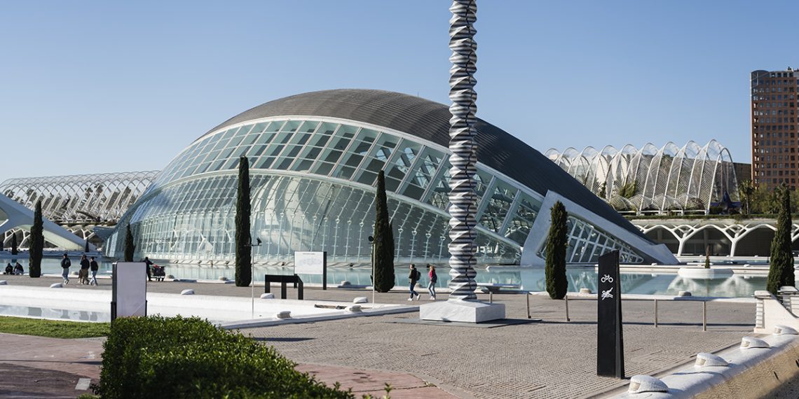 El Hemisfèric celebra 28 años con una observación astronómica gratuita de Júpiter y estrellas dobles