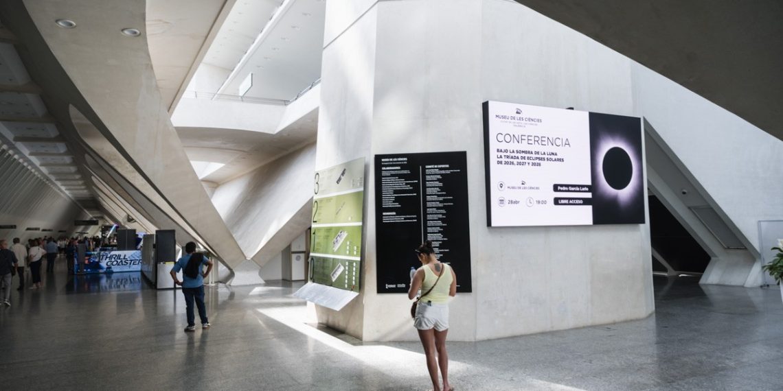 El Museu de les Ciències analiza la tríada de eclipses solares con la ESA