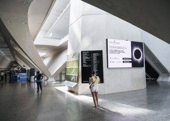 El Museu de les Ciències analiza la tríada de eclipses solares con la ESA