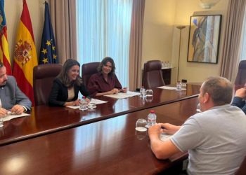 Nuria Martínez inicia en Castellón una ronda de encuentros con el movimiento vecinal de la Comunitat Valenciana