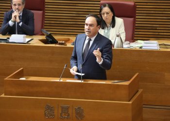 Pérez Llorca recurrirá el decreto de regularización de migrantes ante los tribunales