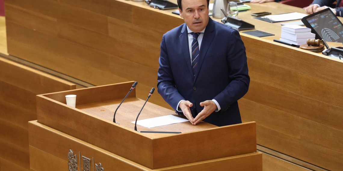 Pérez Llorca reivindica la «política útil» del Consell frente a la inacción del Gobierno central