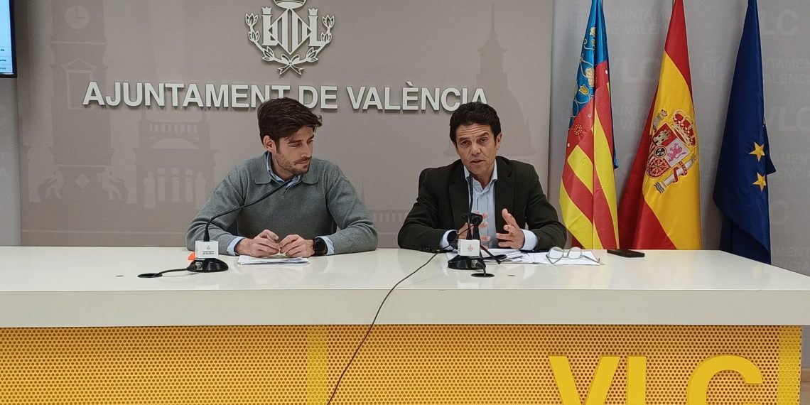 Valencia reduce el horario de las terrazas en Cedre y Honduras por el ruido