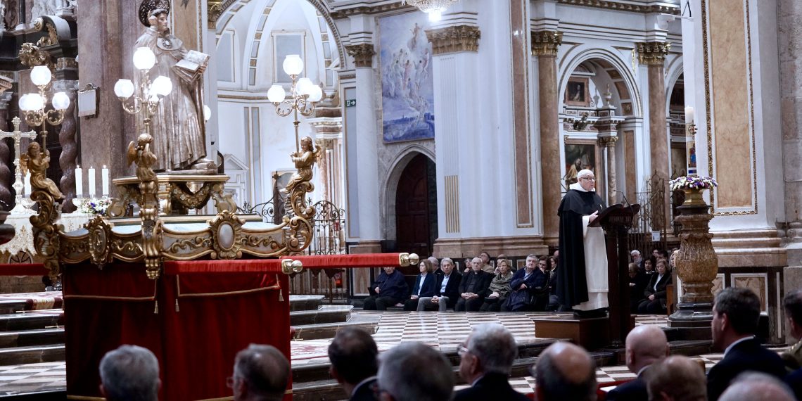 El Arzobispo de Valencia preside la Misa de Pontifical en la Solemnidad de San Vicente Ferrer en la Seo