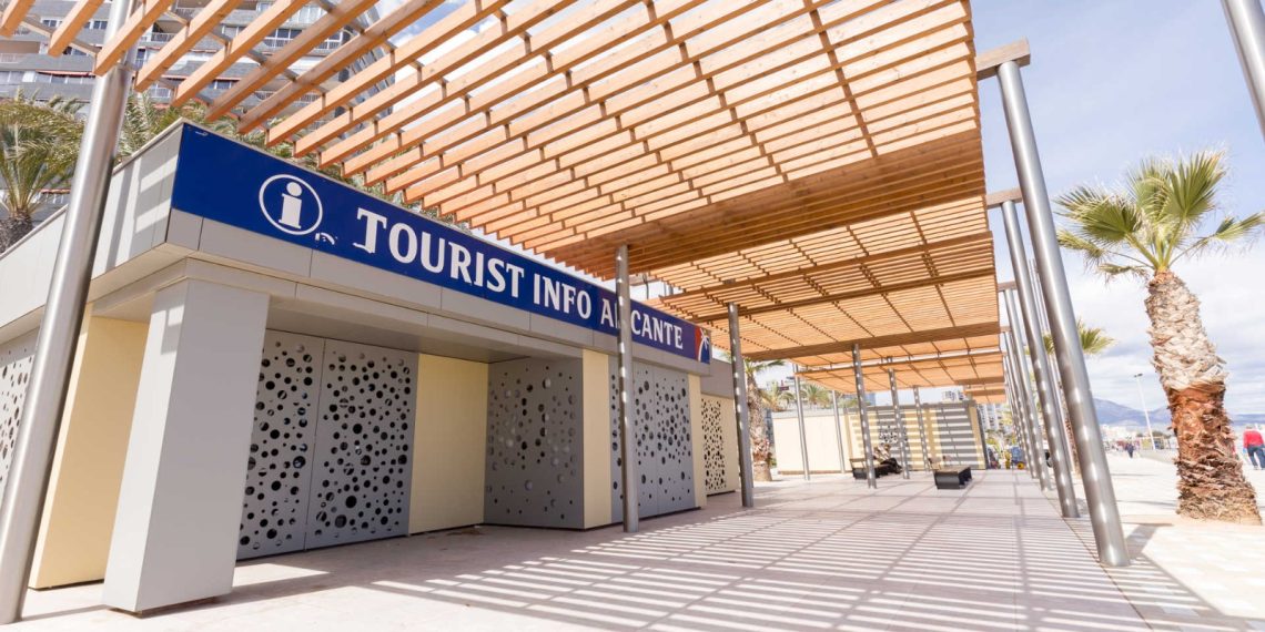 La Generalitat refuerza la Red Tourist Info con 18 nuevas oficinas para la Semana Santa y Pascua 2026