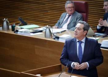 No es aceptable que nos dediquemos a exportar profesionales sanitarios y a importar pacientes»