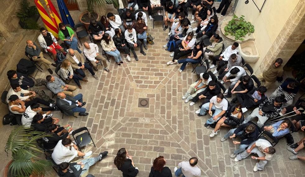 Camarero destaca el programa JOOP para reenganchar a jóvenes al sistema educativo