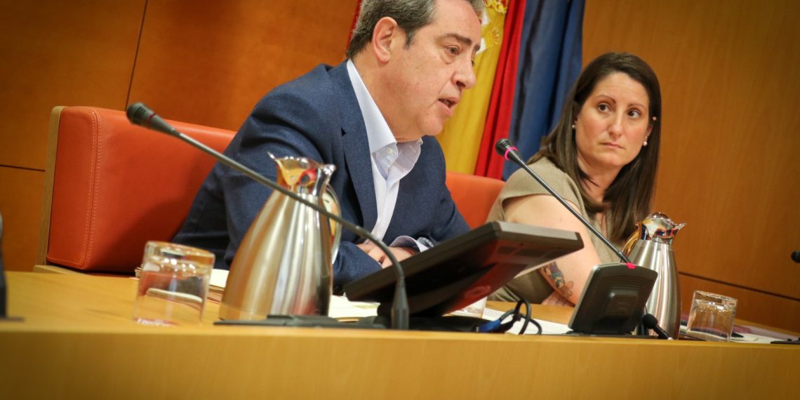 VOX defiende la protección de La Albufera y de sus pescadores frente a los «ataques de Compromís»