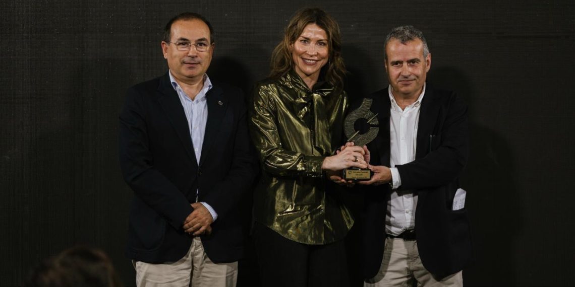 El Colegio de Ingeniería Informática premia a la Generalitat por su registro ético de inteligencia artificial