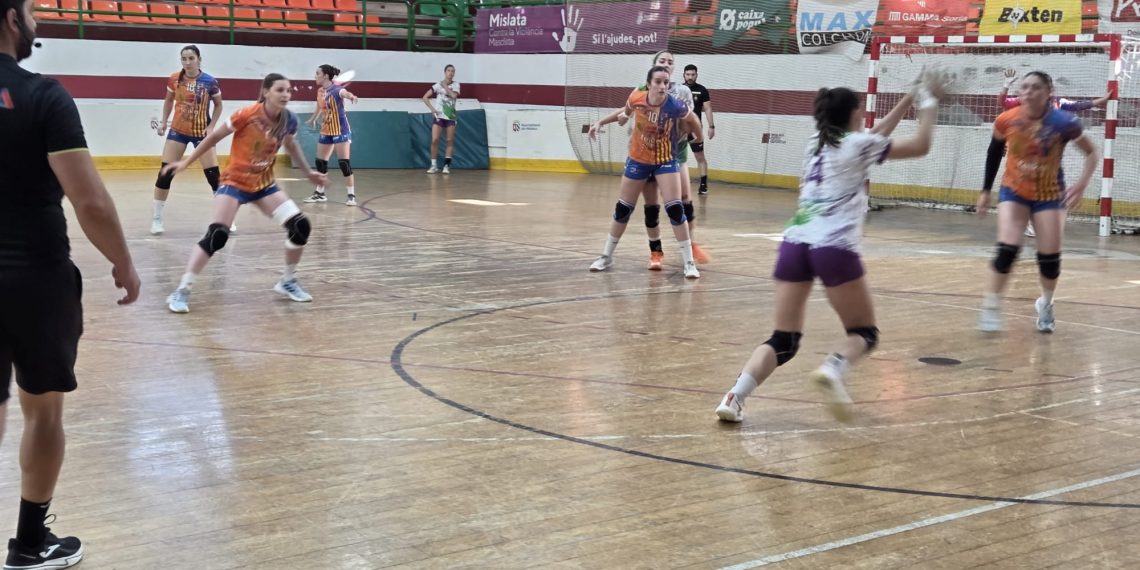 Mislata compite pero cede en la segunda parte frente al Córdoba (25-29)