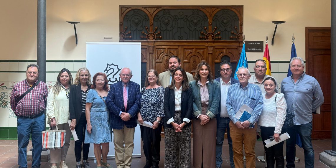 La Generalitat refuerza su apoyo a las casas regionales de Castellón como referentes de convivencia