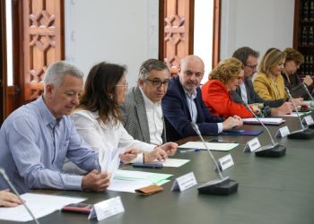 La reducción a 35 horas en la Administración valenciana entra en fase de negociación