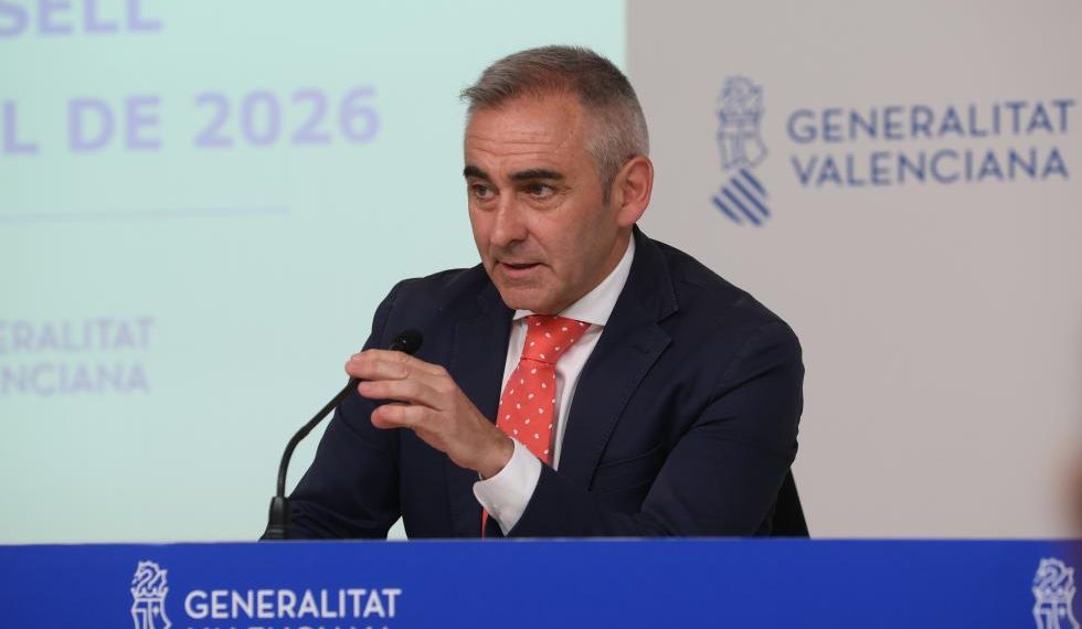 El Consell recurrirá el decreto de inmigración por su impacto en los servicios públicos