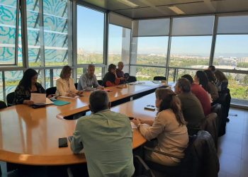 Hacienda plantea a los sindicatos un nuevo modelo de teletrabajo en la Administración más ágil y menos burocrático