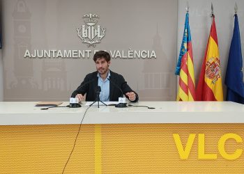 Valencia convoca 43 plazas de mando para reforzar el cuerpo municipal de Bomberos