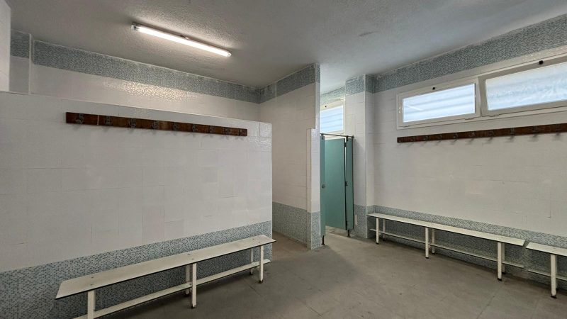 Valencia remodela los vestuarios del campo de fútbol de la Malva-rosa con una inversión de 36.000 euros