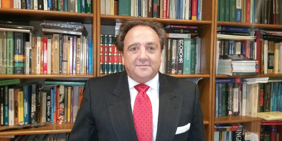 Josu Imanol Delgado y Ugarte es galardonado con el premio Aporte científico a la Economía Global, de la Academia Internacional de Ciencias, Tecnología, Educación y Humanidades ( AICTEH ). 
