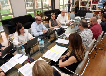 Educación retomará la negociación con los sindicatos tras recibir su documento