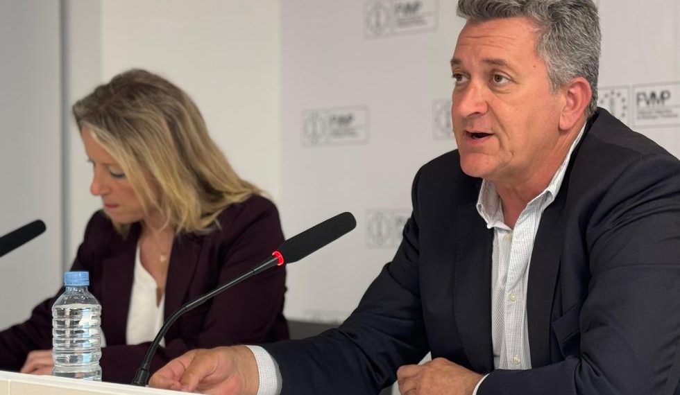 Martínez Mus cierra en Valencia la ronda de contactos para impulsar la futura Ley del Suelo