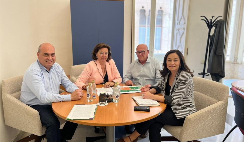 La Generalitat y Almoradí exploran vías de colaboración para impulsar proyectos estratégicos
