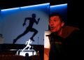 El Teatre Arniches recibe el espectáculo de magia ‘aLUZina’ de Nacho Diago