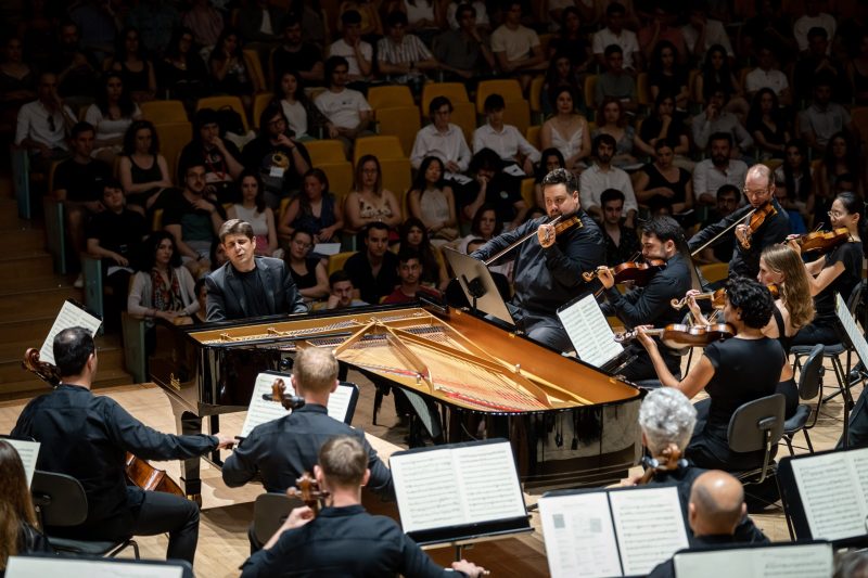 La Orquestra de la Comunitat Valenciana y Javier Perianes graban la integral de Beethoven para Harmonia Mundi