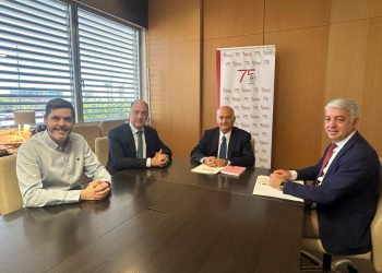 La Conselleria de Emergencias y los ingenieros industriales se alían para prevenir incendios en los polígonos