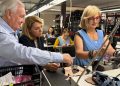 La Generalitat lanza un plan de choque para proteger el empleo del sector del calzado en Alicante
