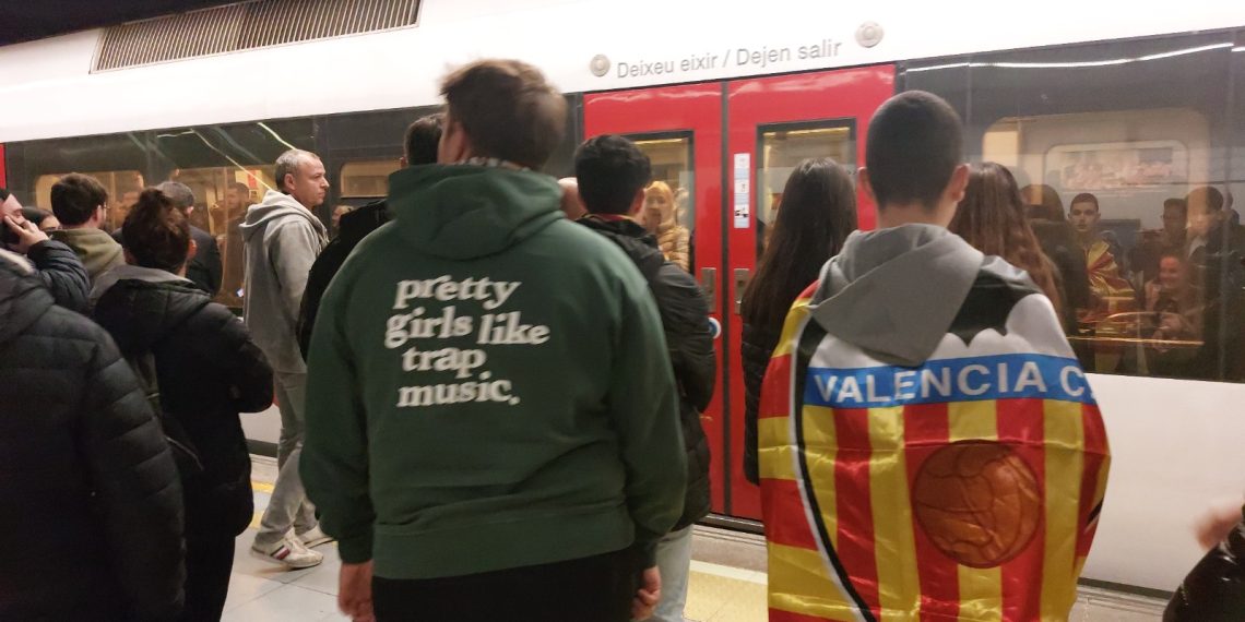 Metrovalencia refuerza el servicio por el Valencia CF-Barcelona en Mestalla