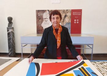 La Biblioteca Valenciana amplía su fondo gráfico con la donación de obra de la artista Rosa Torres