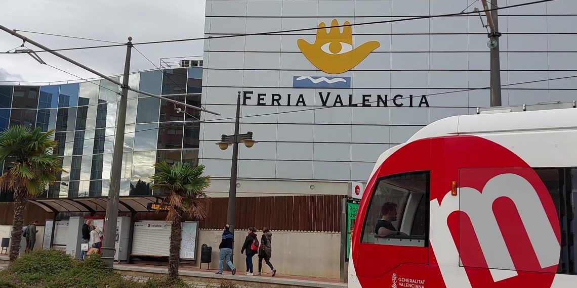 Metrovalencia refuerza la Línea 4 para acceder a Feria Valencia