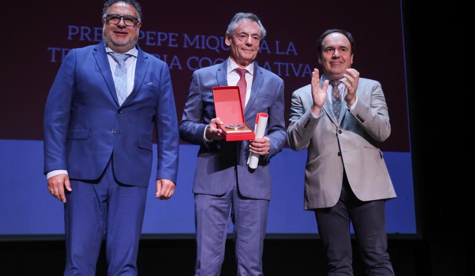 Pérez Llorca destaca el cooperativismo como motor de empleo y cohesión social