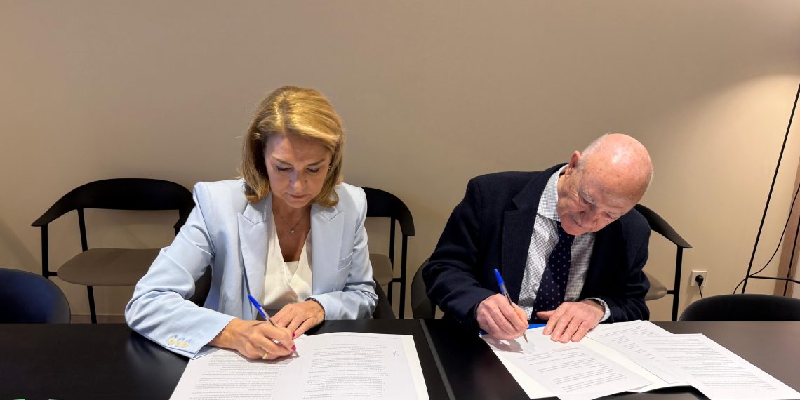 El IVAJ y la AECC impulsan la prevención del cáncer entre jóvenes valencianos