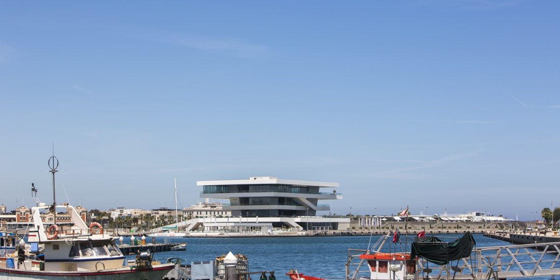 Valenciaport mejorará el paseo marítimo elevado en la Marina del Puerto de Valencia