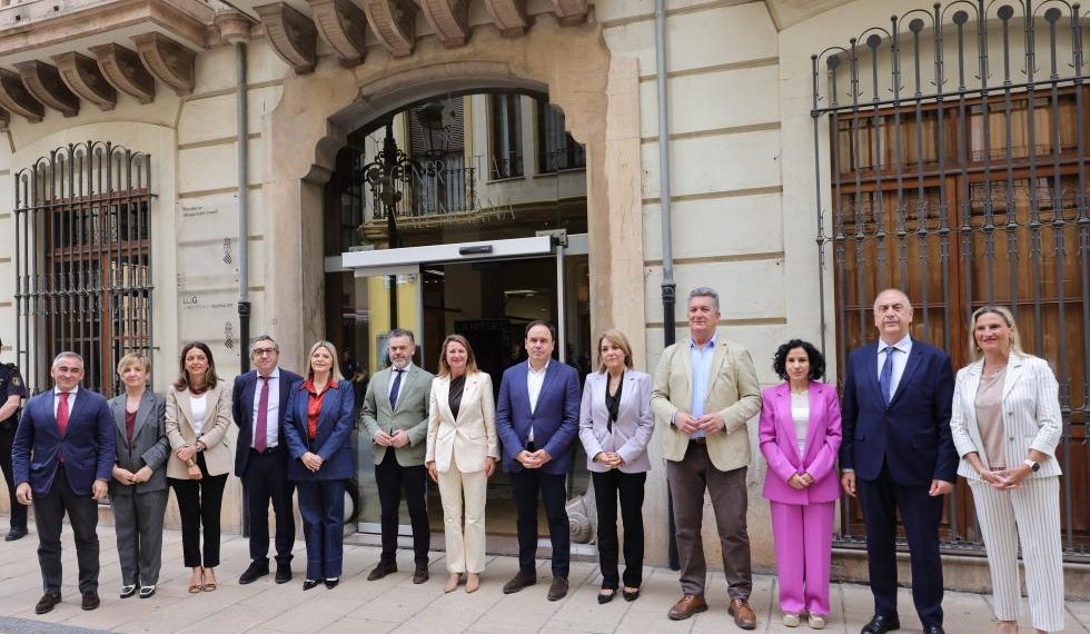 Pérez Llorca defiende en Castelló una Europa que escuche a la Comunitat Valenciana y proteja su economía