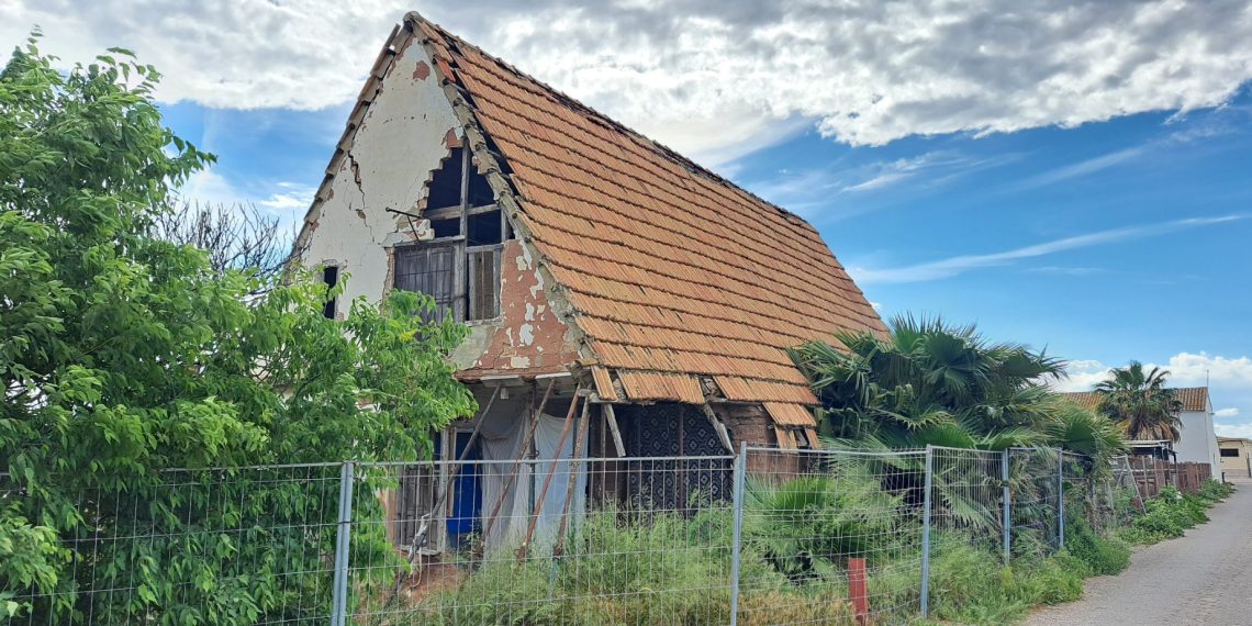 Lo Rat Penat denuncia l’estat crític de la Barraca del Coixo ( S. XVIII )