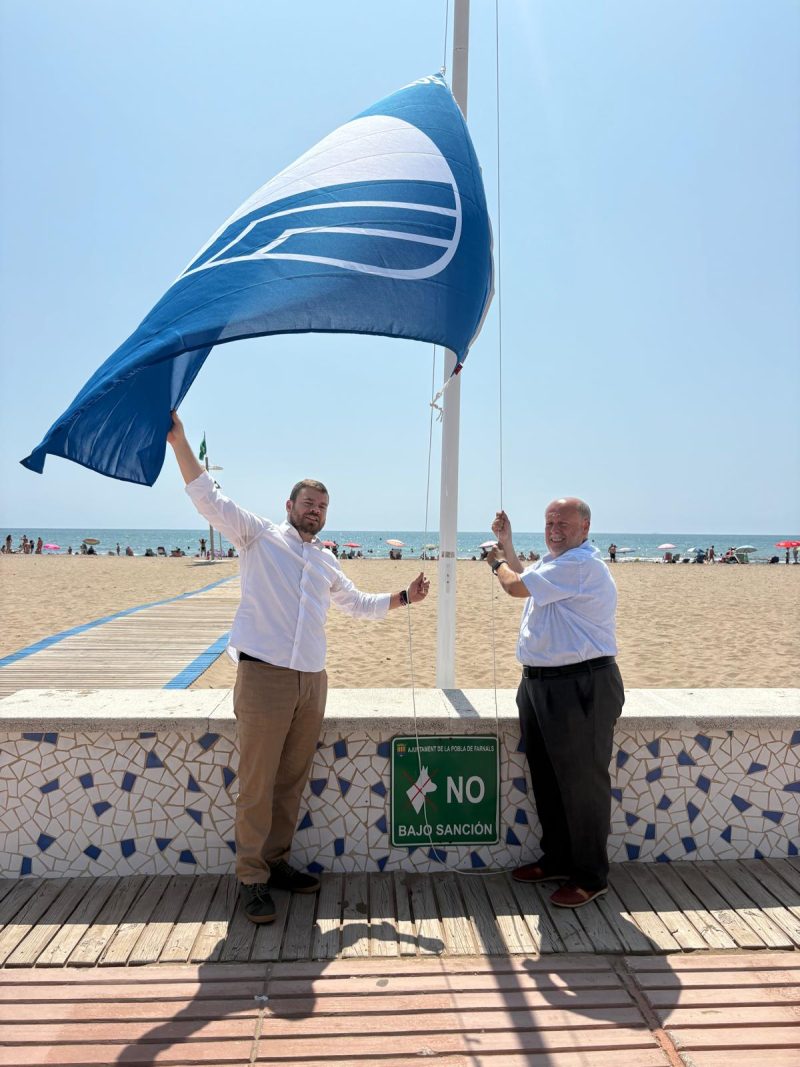 La Pobla de Farnals revalida sus dos banderas azules y consolida su modelo de playa sostenible