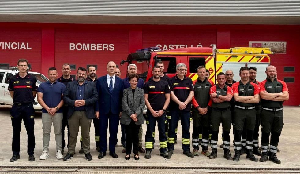 Valderrama destaca la coordinación entre bomberos forestales y voluntarios en Onda