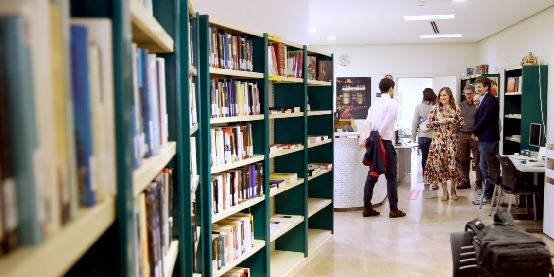 Valencia abre por primera vez cinco bibliotecas municipales las 24 horas por los exámenes