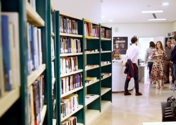 Valencia abre por primera vez cinco bibliotecas municipales las 24 horas por los exámenes