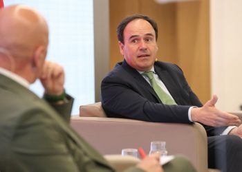Pérez Llorca apela al diálogo con los docentes para evitar que la huelga afecte a las PAU