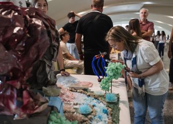 El Museu de les Ciencies acoge la final del concurso escolar ‘Cristalización en la Escuela’