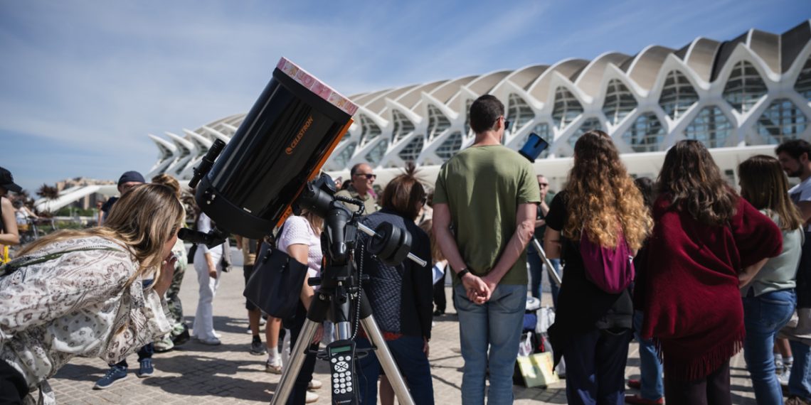 La Ciutat de les Arts celebra el Día de los Museos con una observación solar gratuita