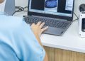 Sanidad renueva el equipamiento informático de la hospitalización a domicilio en la Comunitat Valenciana