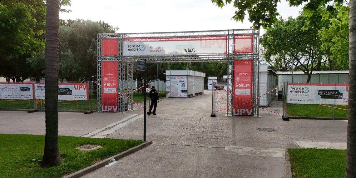 La UPV inaugura la mayor feria de empleo cualificado de España con un récord de 225 empresas