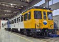 FGV recupera un tren histórico de la serie 2300 en Alicante y cede un vehículo idéntico a los ferrocarriles de Mallorca