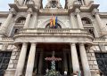 La Cruz de Mayo vuelve al Ayuntamiento de Valencia con un mensaje especial por el Día de la Madre