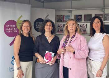 El Instituto Gil-Albert une poesía y gastronomía en la Feria del Libro de Alicante